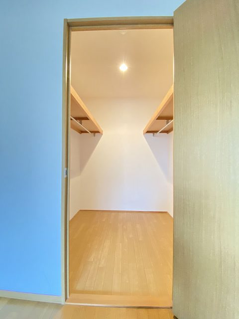 尼崎市武庫元町２丁目のアパートの収納