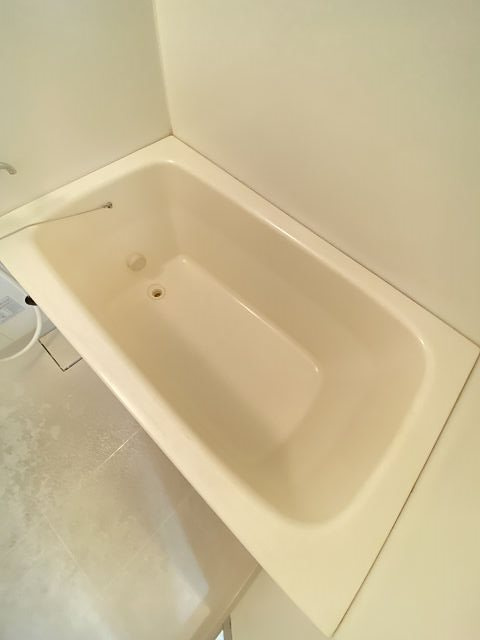 尼崎市武庫元町２丁目のアパートの浴室