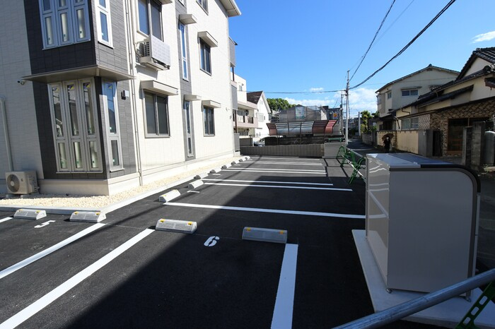 熊本市中央区国府１丁目のアパートの駐車場