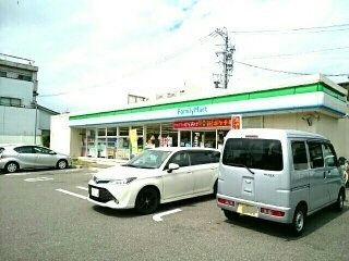 ウィンディーの周辺|ファミリーマート　名北新沼町店まで650m
