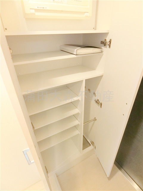 エステムプラザ蒲田TAKARABUNEの収納|玄関収納　シューズBOX