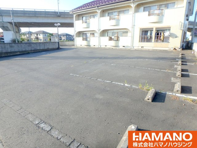 ハイグレード小島の駐車場|駐車場完備です