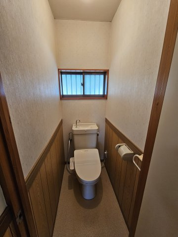 ハイグレード小島のトイレ|コンパクトで使いやすいトイレです