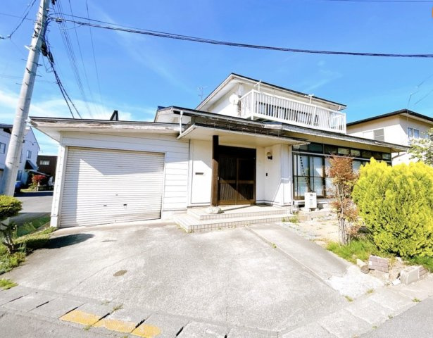 新山町　売り住宅