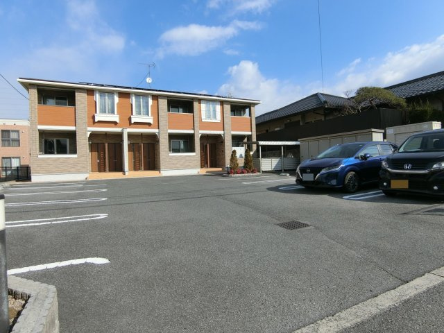 エミネンスの駐車場