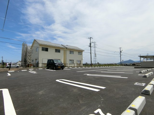 ラヴィエベール　Ａの駐車場