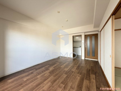 【居間・リビング】 | オレンジフラット | 同マンション別部屋　参考写真