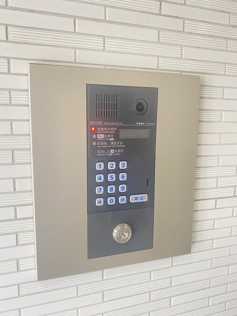 尼崎市富松町１丁目のアパートのセキュリティ