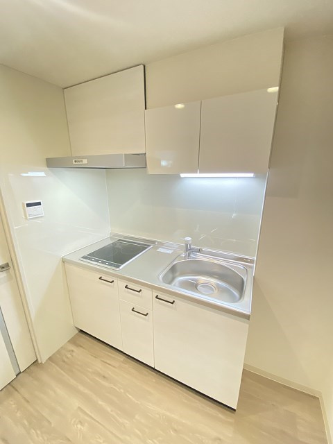 尼崎市富松町１丁目のアパートのキッチン