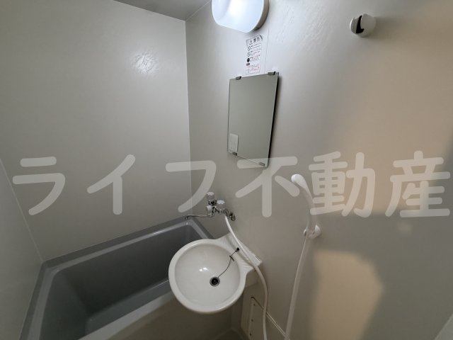 インターナショナル玉造の浴室