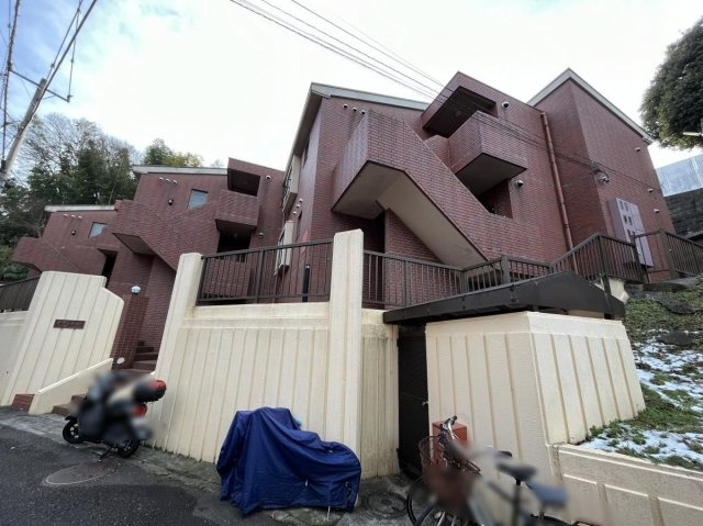 エフマンションの外観
