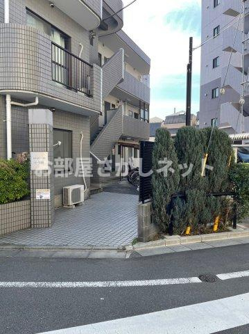 スターライトシティ小茂根【おとり物件なし】#学生・社会人にオススメ！初期費用分割払いOK！のエントランス