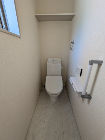 【常磐上湯長谷町第2／１号棟】オシャレなデザイナーズ新築戸建♪　のトイレ|ゆったりとした空間のトイレです