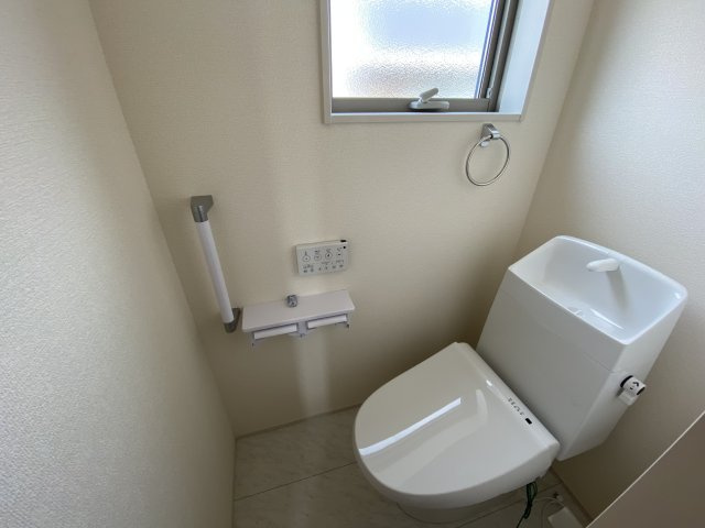 【常磐上湯長谷町第4】　デザイナーズ新築建売住宅　1号棟　新生活応援キャンペーン実施中！のトイレ|同施工　コンパクトで使いやすいトイレです