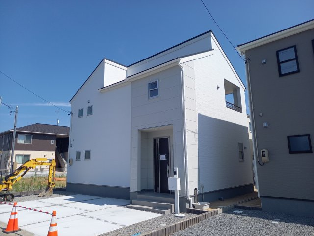 ☆新築デザイナーズ分譲　【いわき市江名北口第2　全4棟】　1号棟の外観|同施工　人気のデザイナーズ物件で気分が上がりますね♪（＾＾）/