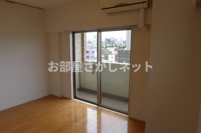 ステージファースト西早稲田【おとり物件なし】#学生・社会人にオススメ！初期費用分割払いOK！の居間・リビング