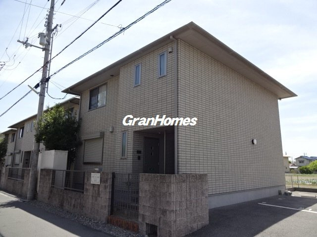 姫路市西今宿４丁目のハイツの外観