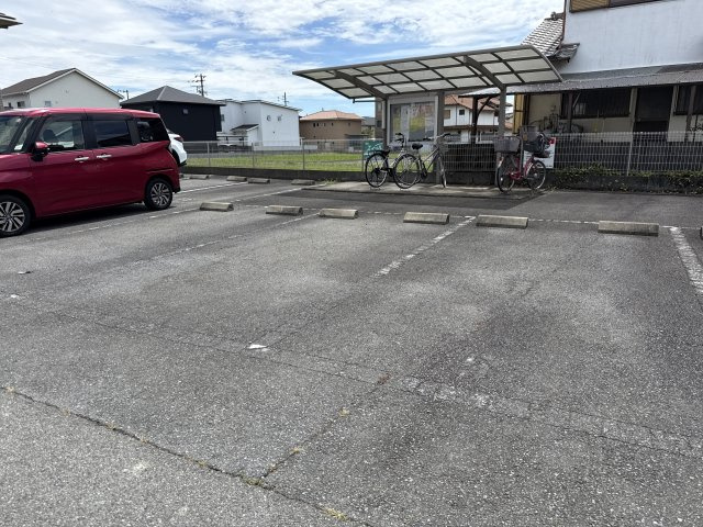 パディフィールド今宿Ｃの駐車場