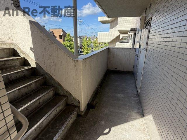 ベルヴィーユ弐番館のロビー
