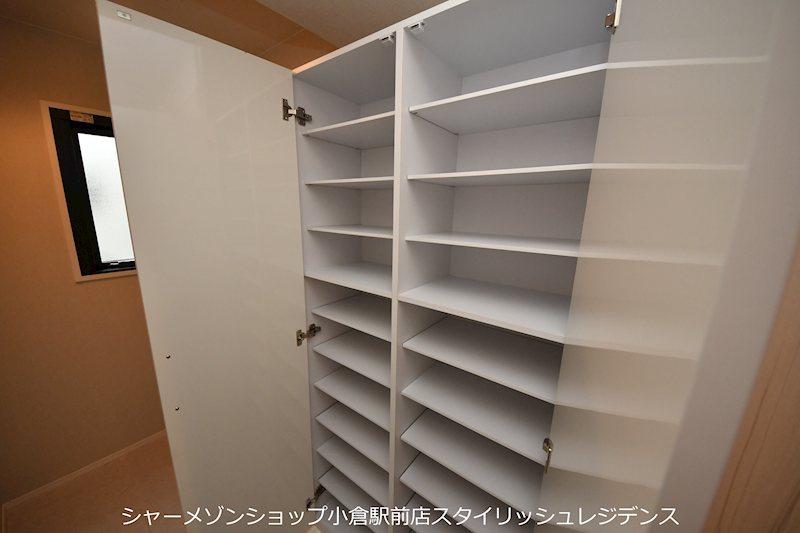 エストラーダ小倉のエントランス