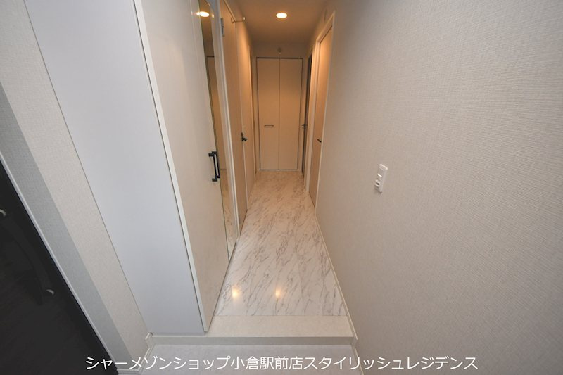 エストラーダ小倉の玄関