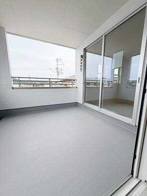 【バルコニー】 | ☆☆新築分譲　いわき市勿来町窪田　全３棟！！－②　長期優良住宅！！ | インナーバルコニー付！