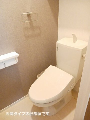 ＦＬＡＴ　Ｙ　Ⅴのトイレ|ゆったりとした空間のトイレです