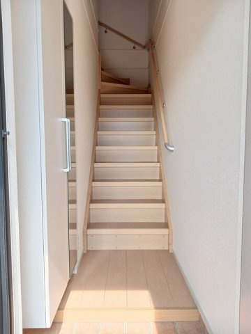 ホワイトローズＡの玄関|毎日通る玄関はこちらです