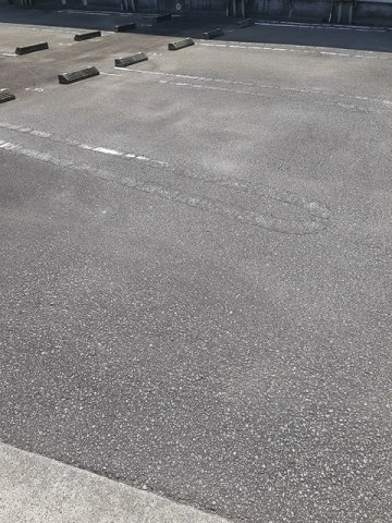 ベルメゾン法花の駐車場|駐車場があるので、車を買う予定の方も安心です