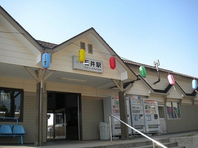 ブルートレイン篠原　Ａの周辺|ＪＲ石井駅まで2000m