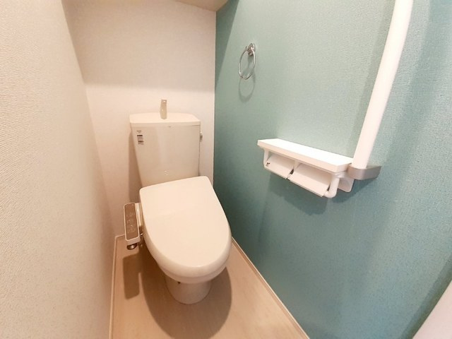 メゾンドアッシュのトイレ