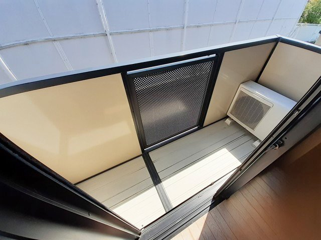 太宰府市大佐野３丁目のアパートのバルコニー