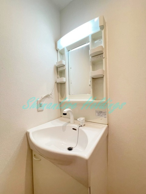 ソフィアエヌ湘南平塚の洗面所