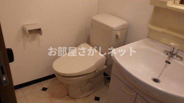 グリフィン川崎・西口【おとり物件なし】#学生・社会人にオススメ！初期費用分割払いOK！のトイレ