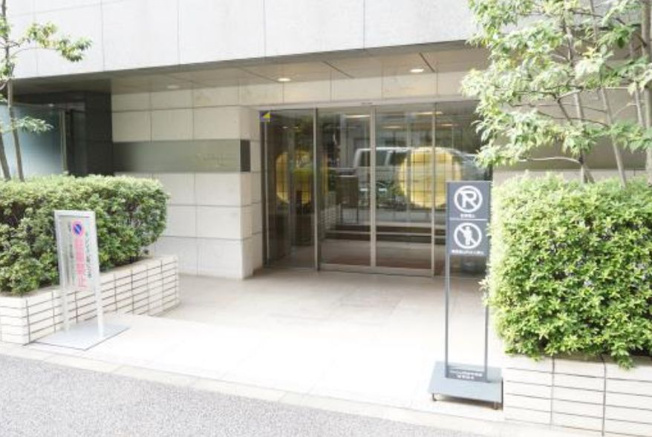 【エントランス】フォルム四谷外苑東