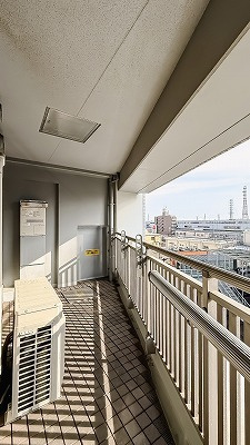 B'sタワー橋本のバルコニー