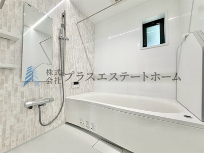 【浴室】 | 長田区宮丘町2丁目30-24 | 浴室乾燥機付きユニットバスで雨の日のお洗濯にも大活躍♪
