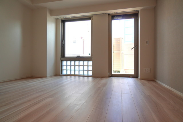 ルフォンプログレ中野坂上の居間・リビング|※写真は同タイプ住戸です。