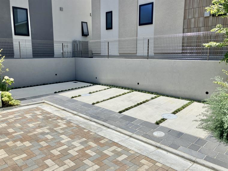 桜上水戸建の駐車場|車をお持ちの方に嬉しい駐車場付きの物件です