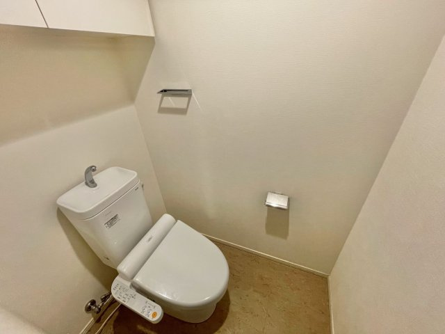 ゆったりとした空間のトイレです