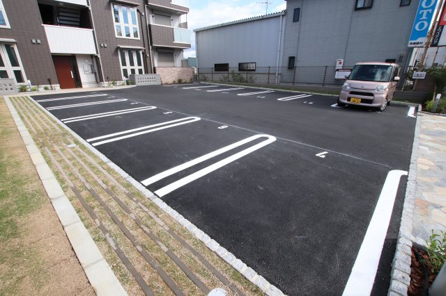 【駐車場】 | メゾンドール北野田