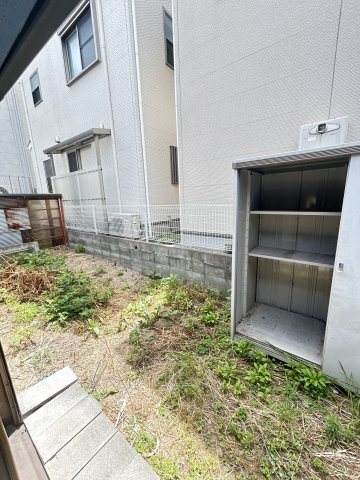 杭瀬寺島１丁目貸家の庭