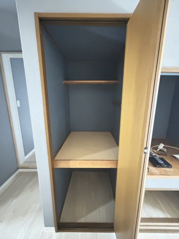 杭瀬寺島１丁目貸家の収納