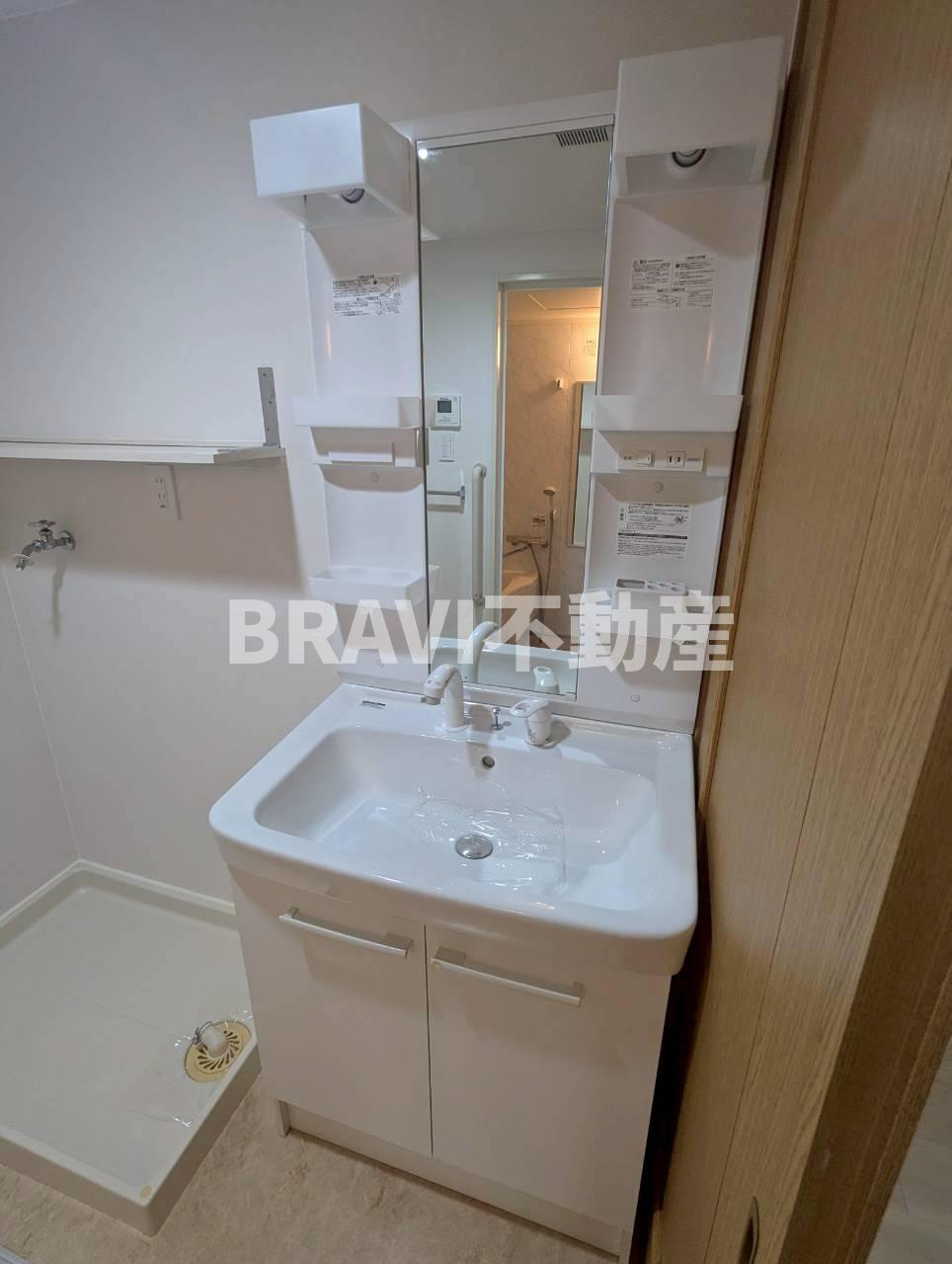 フォレステージュ谷町　BRAVI不動産の独立洗面台