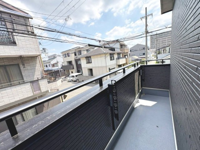 【バルコニー】 | 山本町５丁１０２番　新築一戸建 | 東面バルコニーです！日当たり良好で洗濯物がよく乾きますね♪