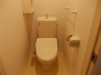 【トイレ】 | ソレイユ東姫路 | コンパクトで使いやすいトイレです
