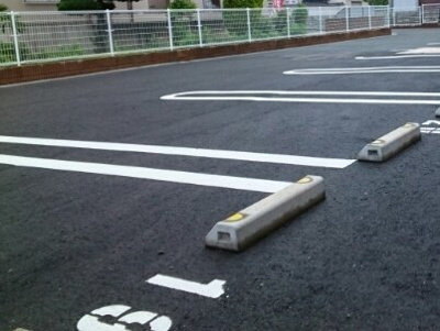 【駐車場】 | カルムメゾンⅡ | 車をお持ちの方に嬉しい駐車場付きの物件です