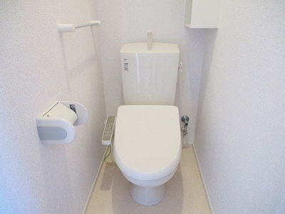 【トイレ】 | メゾンドレープ和 | 清潔感のあるトイレです