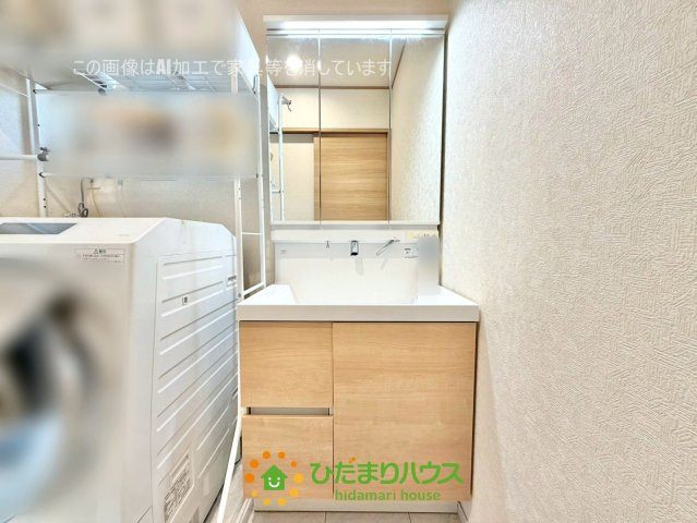 加須市琴寄　中古一戸建ての独立洗面台
