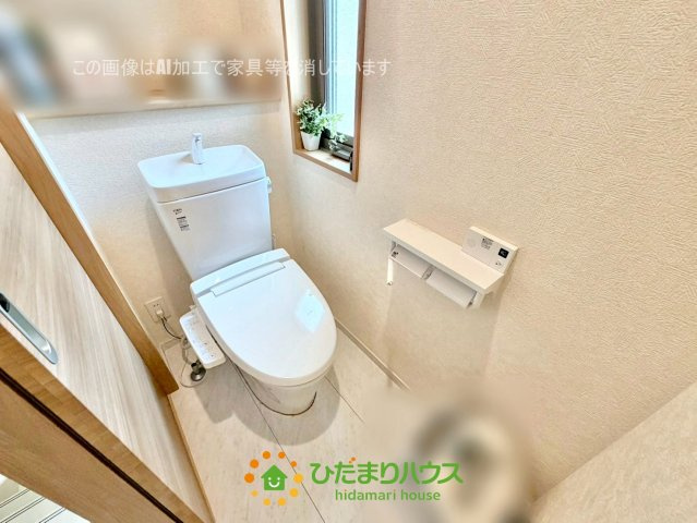 加須市琴寄　中古一戸建てのトイレ
